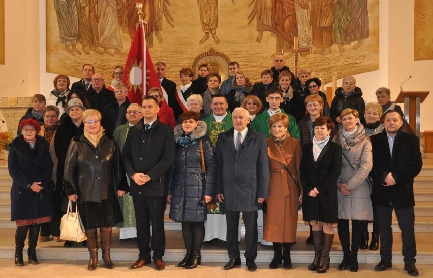 Pracownicy, prezesi, przedstawiciele władzy uczestniczyli w...