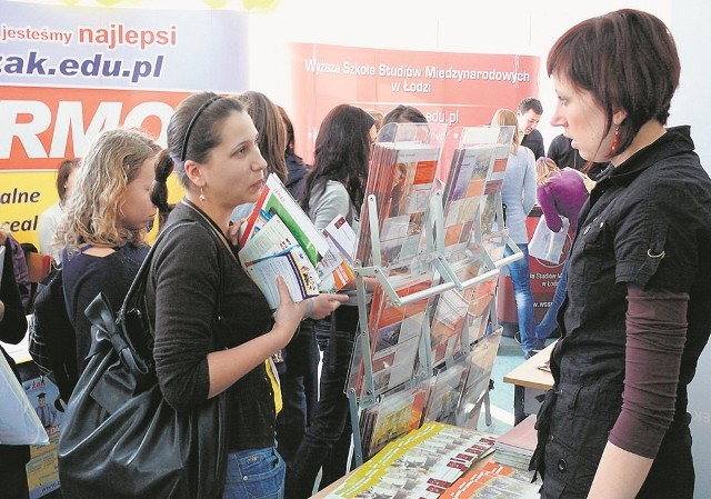 Co  roku targi edukacyjne w Bełchatowie cieszą się dużym zainteresowaniem wystawców i odwiedzających