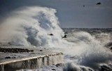 Gdynia. Instytut Meteorologii i Gospodarki Wodnej Państwowy Instytut Badawczy wydał ostrzeżenie o sztormie. 14.01.2023 r.