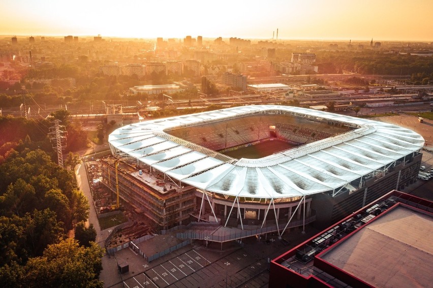 Obiekt przy al. Unii. Fantastyczne ujęcia stadionu ŁKS z lotu ptaka   ZDJĘCIA