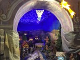 U Bernardynów w Warcie powstaje gigantyczna szkopka bożonarodzeniowa (ZDJĘCIA)