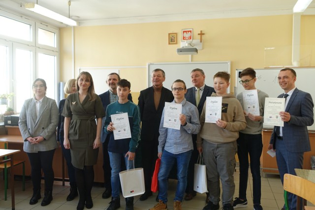 W konkursie "Powiat bielski - moja mała Ojczyzna" wystartowało 19 uczniów z Bielska Podlaskiego i całego powiatu
