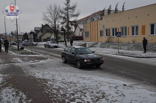 Przy KPP w Opolu Lubelskim doszło do wypadku drogowego