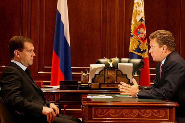 Prezydent Rosji Dimitrij Miedwiediew oraz szef Gazpromu Aleksiej Miller.