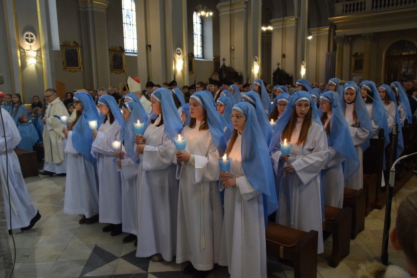 Gorlice. Piękna tradycja Maryjek i odpust z ich udziałem