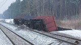 Wypadek pociągu w Masłońskim. Przewróciły się wagony. Są opóźnienia na kolei