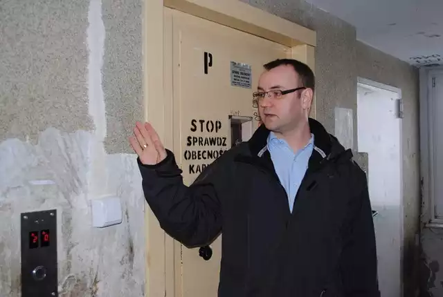Kamil Szadkowski chce wspólnie z mieszkańcami "Sonaty" wyremontować klatkę schodową