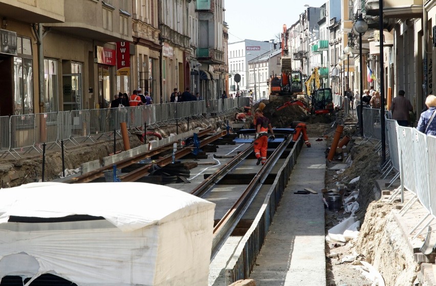 Remont torowiska tramwajowego i ulicy Toruńskiej w...
