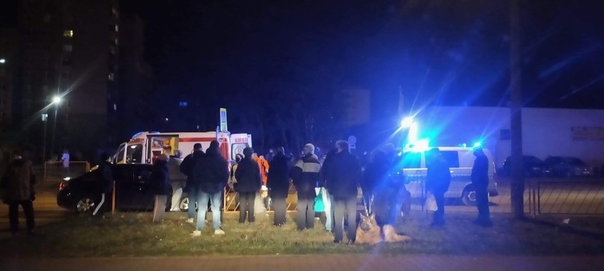 Wypadek w Ostrowcu. Kobieta potrącona na przejściu dla pieszych. Trafiła do szpitala (ZDJĘCIA)
