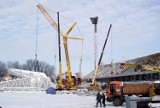 Na Stadionie Miejskim w Rzeszowie już montują dach