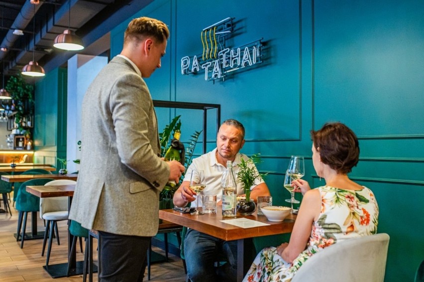 Jak łączyć potrawy z winem? Radomska restauracja PaTaThai zaprasza na kolację z sommelierem