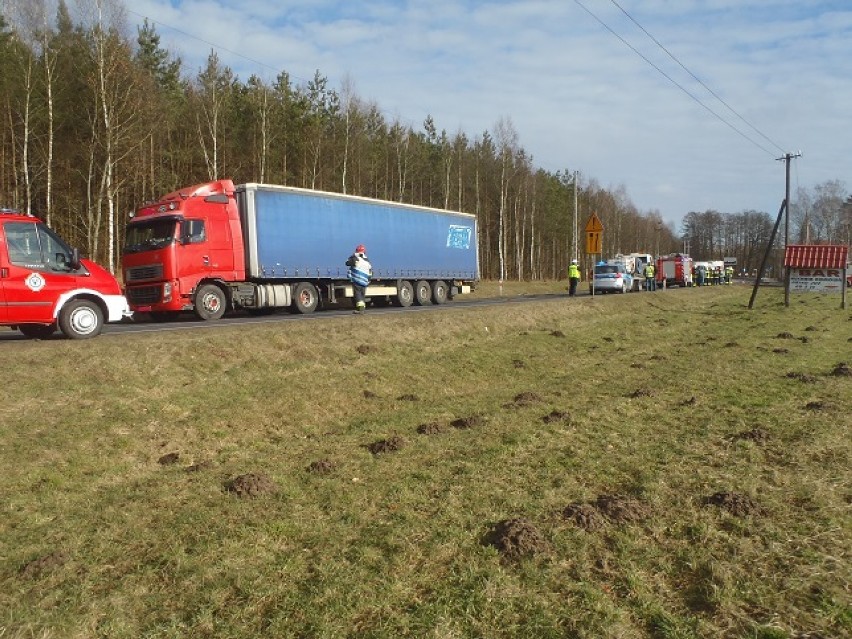 Kolejny wypadek na drodze krajowej DK 22 w okolicach Lędyczka