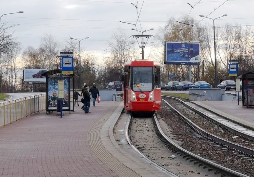 Przystanek Zawodzie Uniwersytet Ekonomiczny. W tym miejscu...