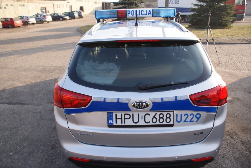 Kalisz: Policja otrzymała pod choinkę trzy nowe radiowozy. ZDJĘCIA