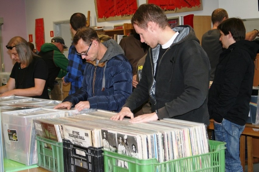 Biblioteka w Jastrzębiu: Winyl Giełda po raz drugi