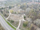 Park Sybiraków w Wałbrzychu na finiszu. Sprawdziliśmy, co dzieje się na placu budowy. Kiedy otwarcie?(WIDEO)