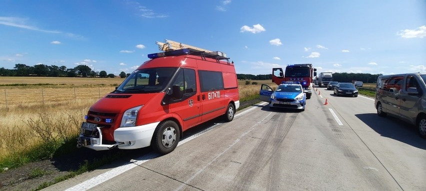 Wypadek trzech ciężarówek na A4 koło Chojnowa