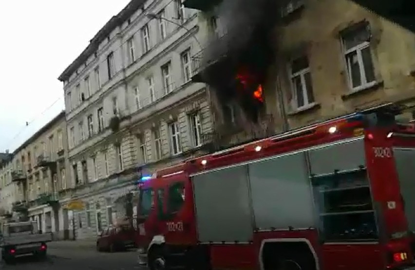 Pożar wybuchł na pierwszym piętrze kamienicy.