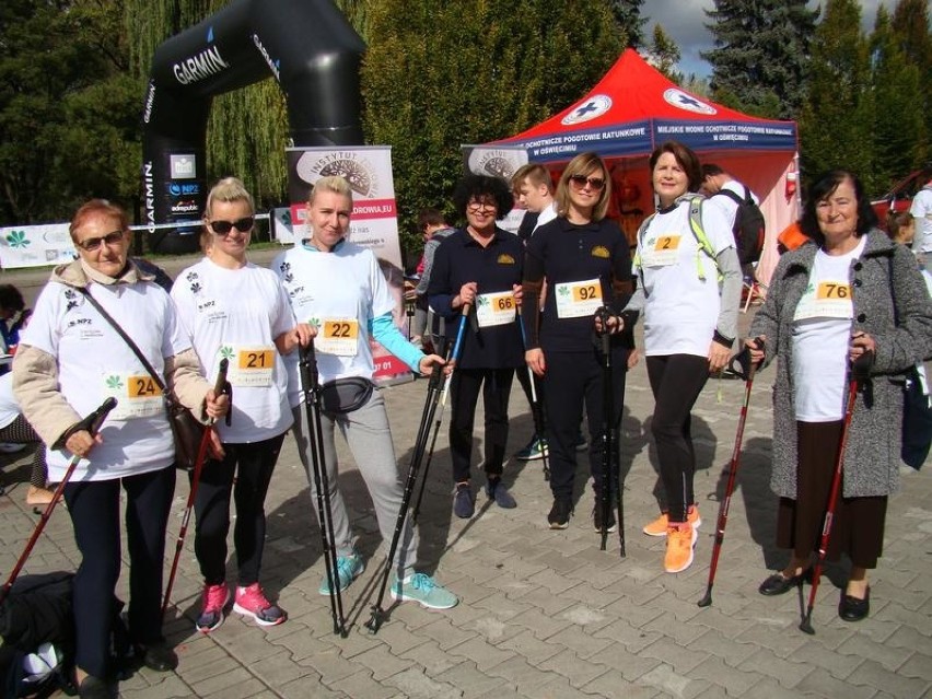 Oświęcim. "Spacer po zdrowie" przyciągnął wielu chętnych [ZDJĘCIA]