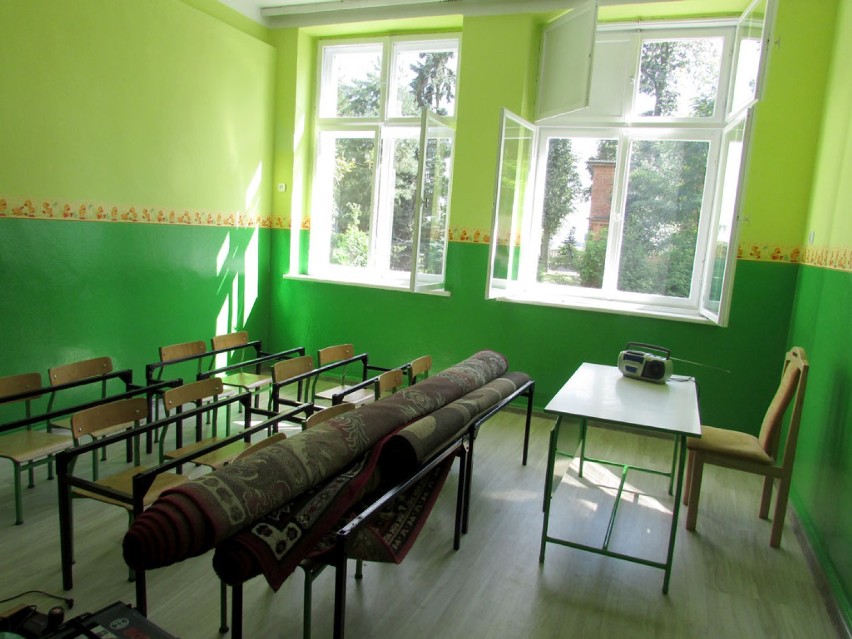 Szkoła Społeczna we Wszemborzu.