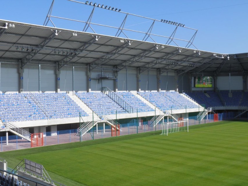 Pierwsi kibice na stadionie w Gliwicach [Zdjęcia]
