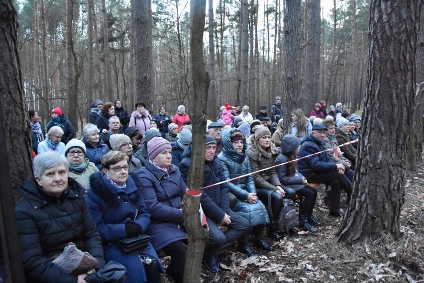 Misterium Męki Pańskiej w Przyłęku zgromadziło tłumy na...