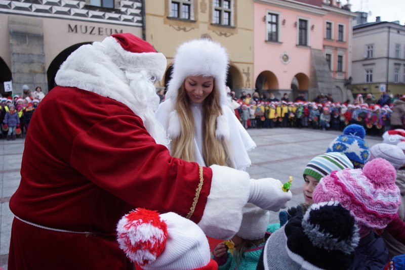 Tarnów: Święty Mikołaj na rynku