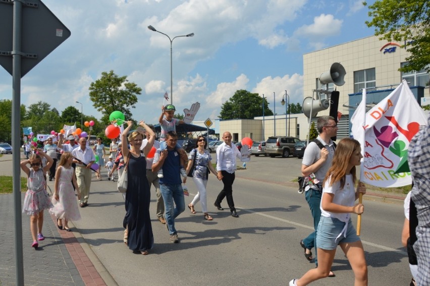Marsz dla życia i rodziny 2018 przeszedł ulicami Tomaszowa Mazowieckiego [ZDJĘCIA, FILM]