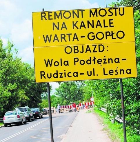 Mieszkańcy Laskówca będą pokonywać pieszo most do końca września