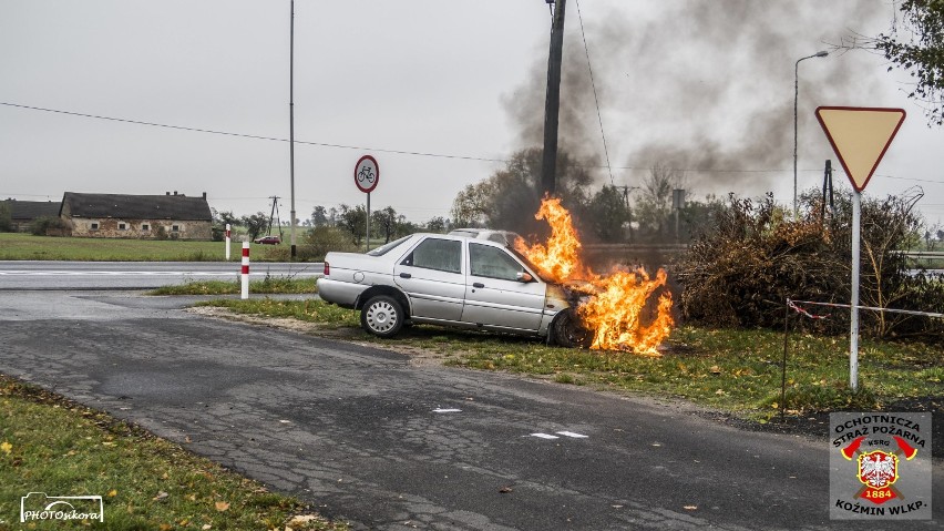 Pożar auta w Koźminie Wielkopolskim [ZDJĘCIA]