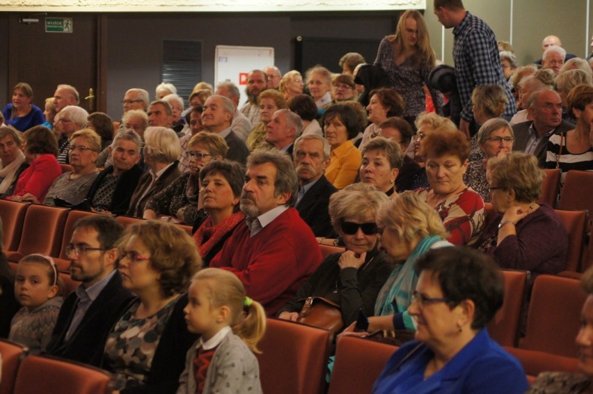 Koncert Zespołu Pieśni i Tańca „Krakowiacy” w MDK w Radomsku