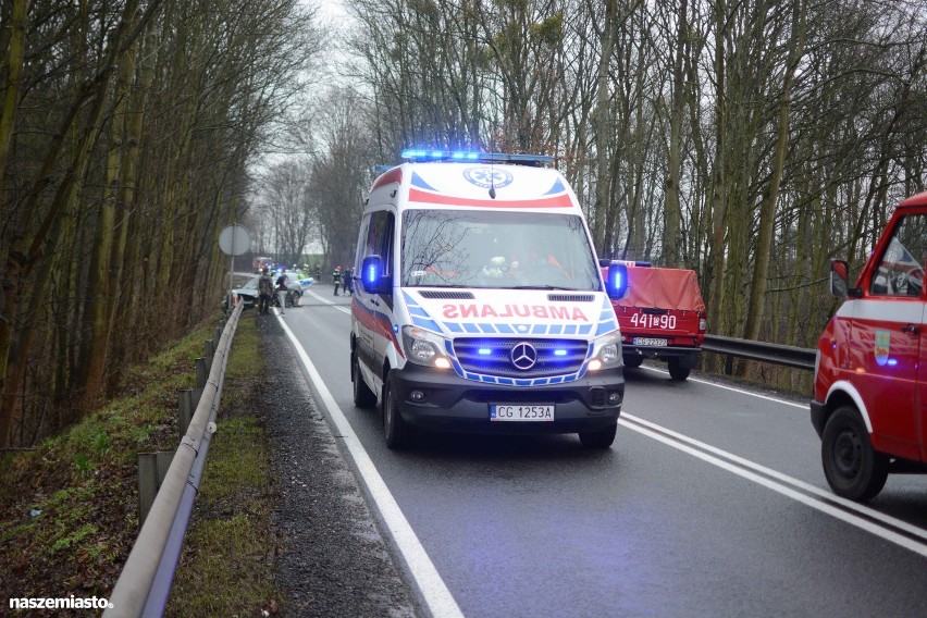 Wypadek dwóch samochodów w Białochowie pod Grudziądzem [zdjęcia]