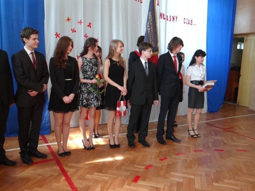 Zakończenie roku szkolnego maturzystów w II LO w Radomsku [ZDJĘCIA]