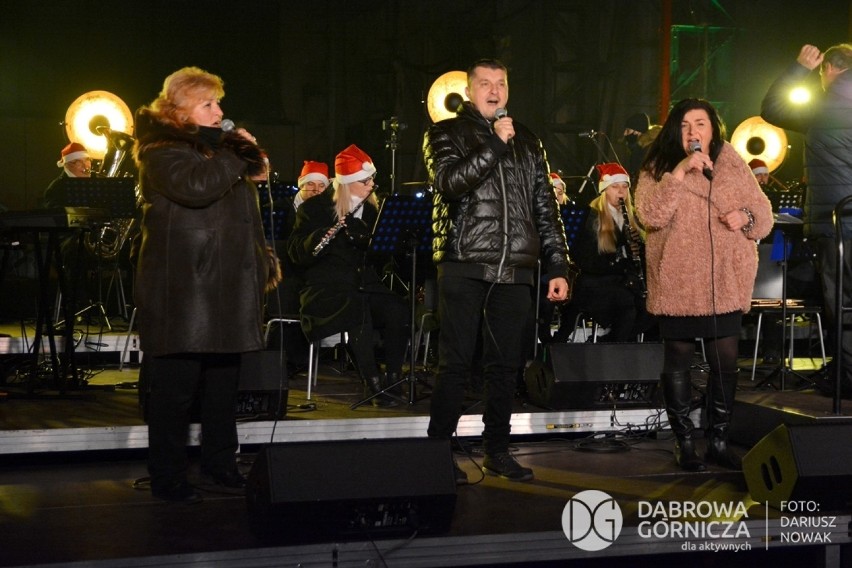 Świąteczny koncert w Fabryce Pełnej Życia w Dąbrowie...