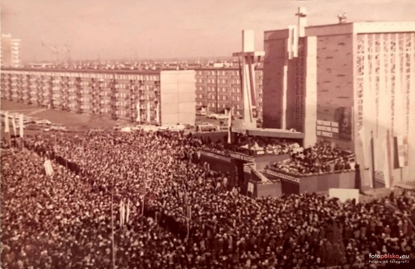 Stalowa Wola w 1984 roku. Oto jak wyglądało hutnicze miasto 40 lat temu. Zobacz na archiwalnych zdjęciach, jak żyli stalowowolanie