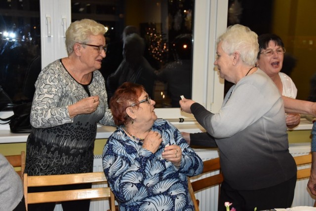 Wigilia dla seniorów odbyła się w klubie osiedlowym Kaliskiej Spółdzielni Mieszkaniowej.