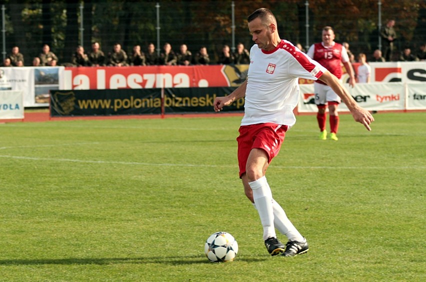 Weterani misji zagranicznych Polski pokonali Danię w meczu piłki nożnej [ZDJĘCIA]