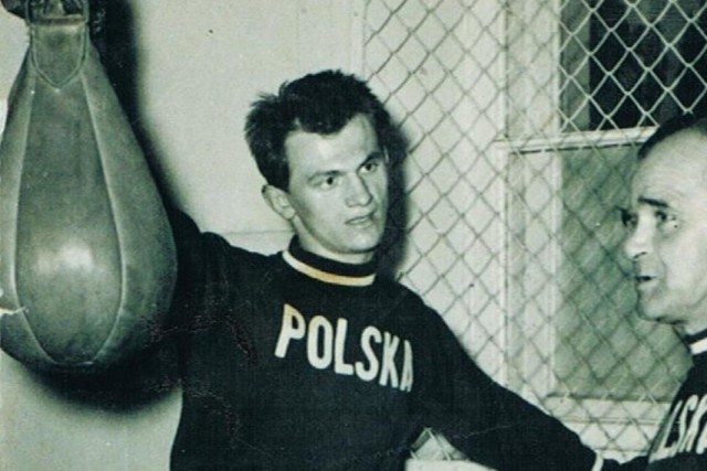 Zbigniew Pietrzykowski, boks, BBTS Bielsko-Biała.

Trzykrotnie startował w letnich igrzyskach olimpijskich za każdym razem zdobywając medal. W Melbourne w 1956 r. wywalczył brąz w kategorii lekkośredniej (półfinał przegrał z Węgrem László Pappem). W Rzymie w 1960 r. zdobył srebro – w finale przegrał z rozpoczynającym swą karierę Cassiusem Clayem (Muhammadem Ali). W Tokio w 1964 zdobył brązowy medal w wadze półciężkiej (pokonał go Rosjanin Aleksiej Kisielow).