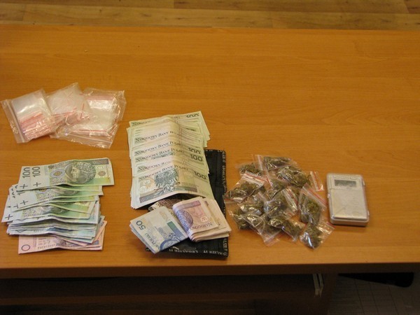 Policjanci z Opola rozbili grupę handlarzy narkotyków