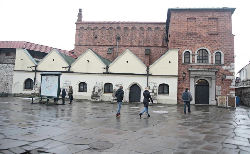 Synagoga Stara jest najstarszą zachowaną synagogą w Polsce,...
