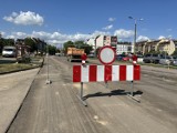 Kolejny etap robót drogowych na osiedlu Binków w Bełchatowie. Są zmiany dla kierowców. ZDJĘCIA