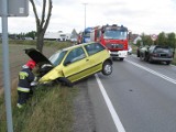 Wypadek w Obłaczkowie. Zderzyły się dwa samochody [ZDJĘCIA]