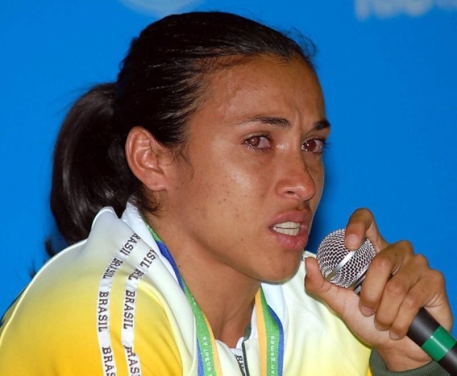 Marta po zdobyciu złotego medalu Igrzysk Panamaerykańskich w roku 2007 commons.wikimedia.org/wiki/Image:Marta1.png
