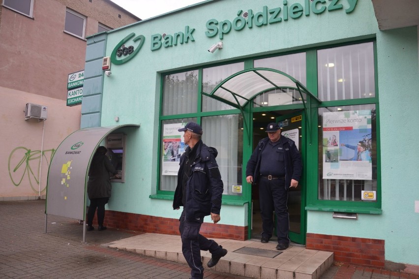 Napad na bank przy ul. Budowlanych w Głogowie! Sprawca uciekł z pieniędzmi [AKTUALIZACJA]