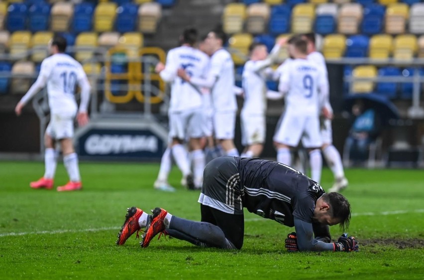 Piłkarze Arki Gdynia i Bałtyku nieprędko powrócą do grania i...