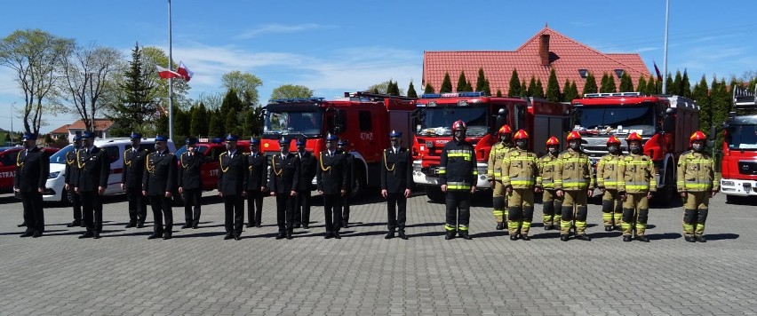 Strażacy z PSP w Lipnie świętowali Dzień Strażaka. Były...