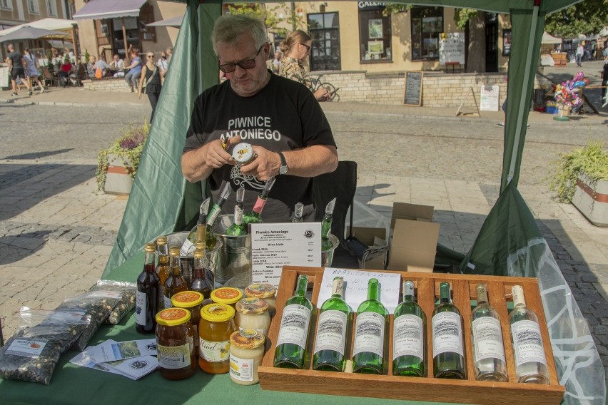 Zakończenie Festiwalu Czekolady w Sandomierzu. Chałwa, lizaki, lody, ciasta oraz... oscypki w czekoladzie (WIDEO, zdjęcia)