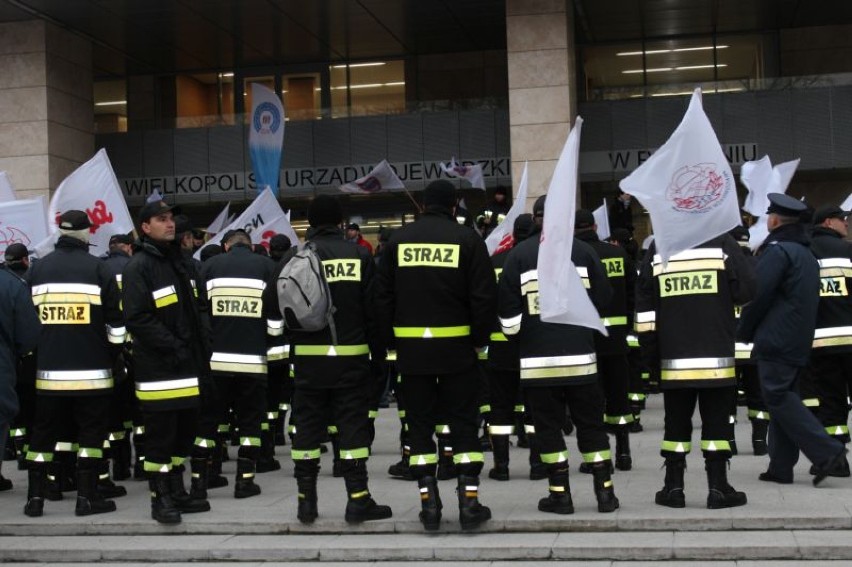 Protest służb mundurowych w Poznaniu