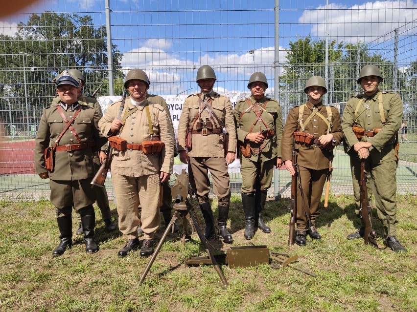 Wielka rekonstrukcja historyczna. Powrót do przeszłości....