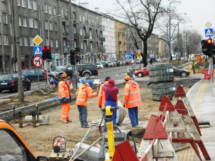 Utrudnienia w ruchu, Warszawa 25-27 października. W tych miejscach czekają was objazdy